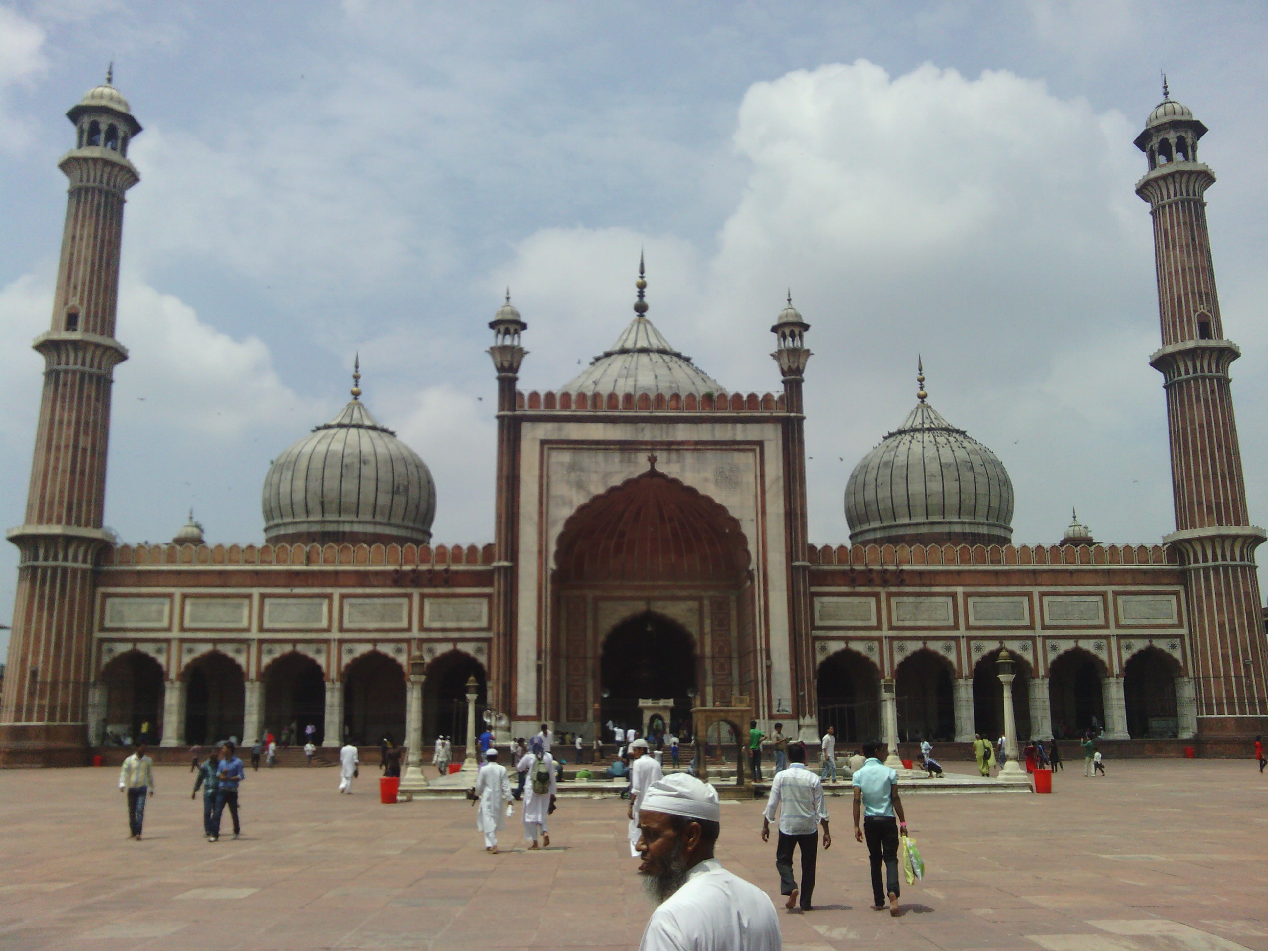 Another Muslim-style temple. I had to wear a skirt to get in because my legs were showing.