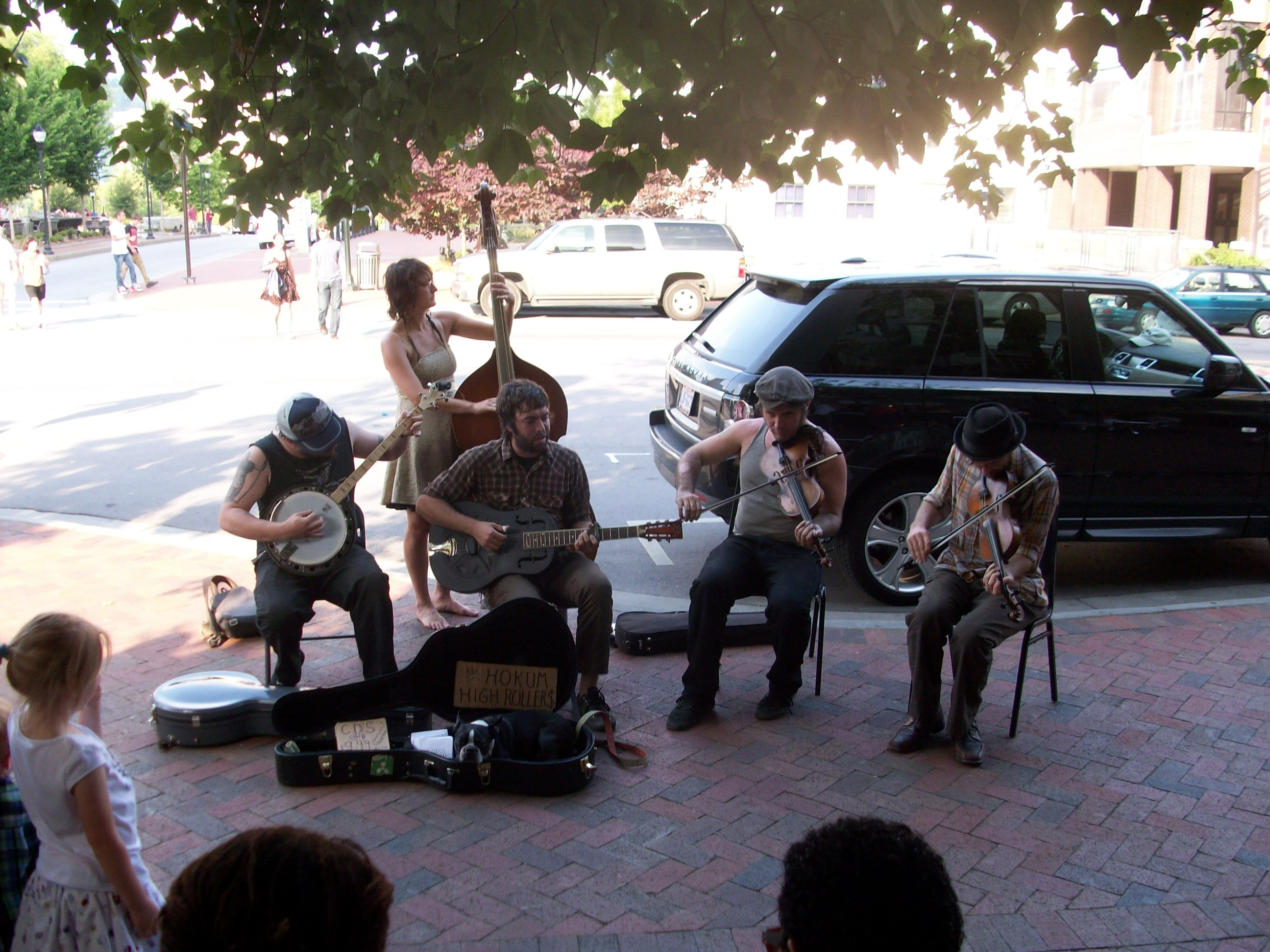 It was sort of a hippie town, so seeing folk bands in the street was not uncommon.