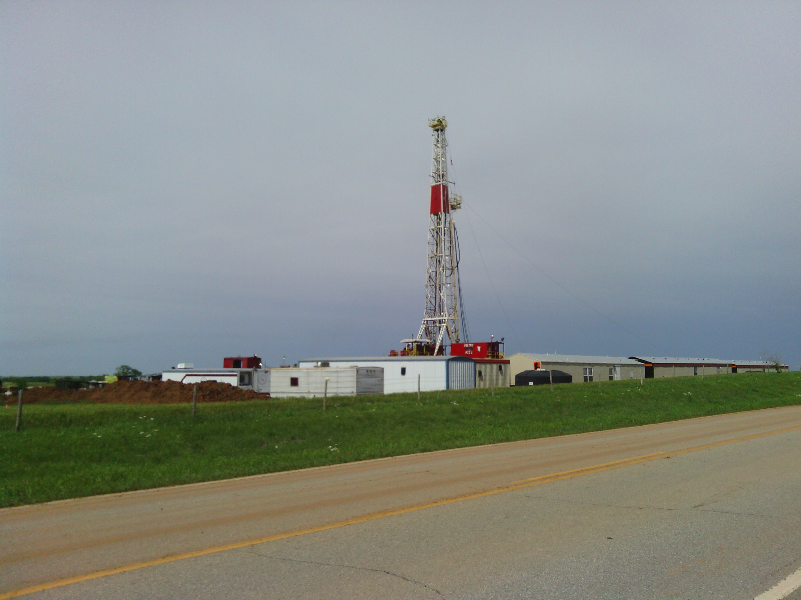 Most of the last few days I&rsquo;ve been riding through oil fields.