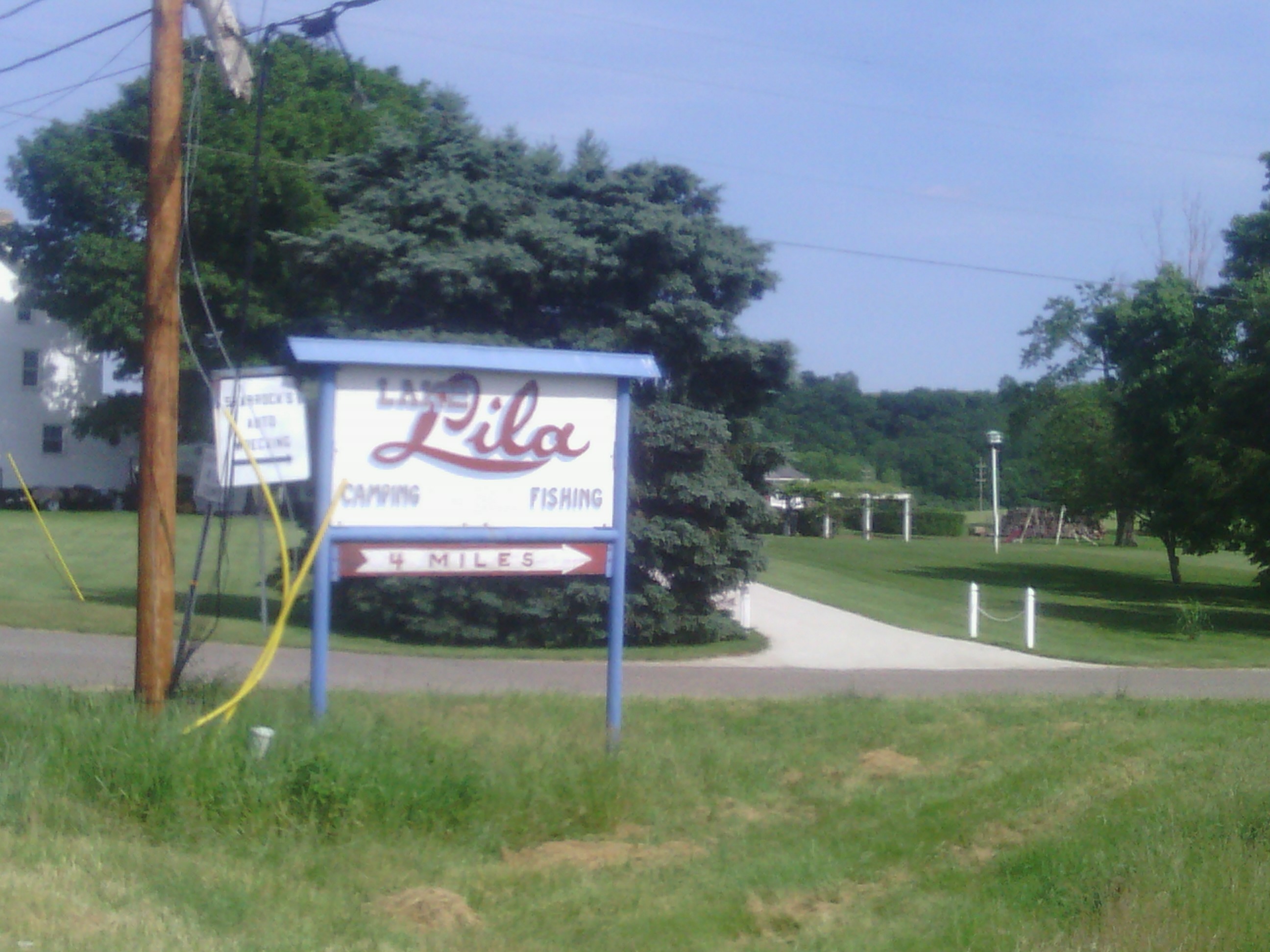 A sign for the campground I had originally planned to stay at. I very they don&rsquo;t have grew cookies in the lobby.