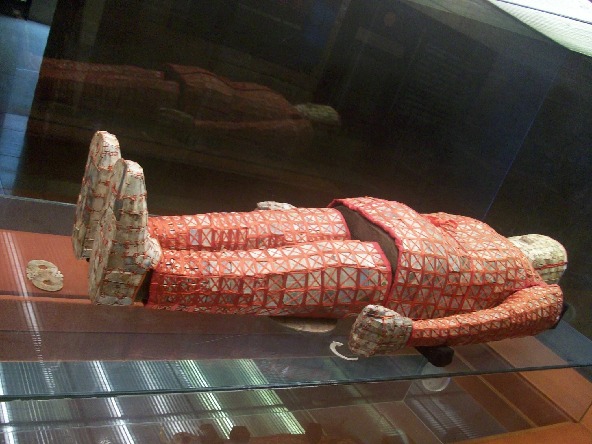 This is the case that the king was actually buried in.  It was only about 5 feet tall. I don&rsquo;t think Sarah would have fit in it.