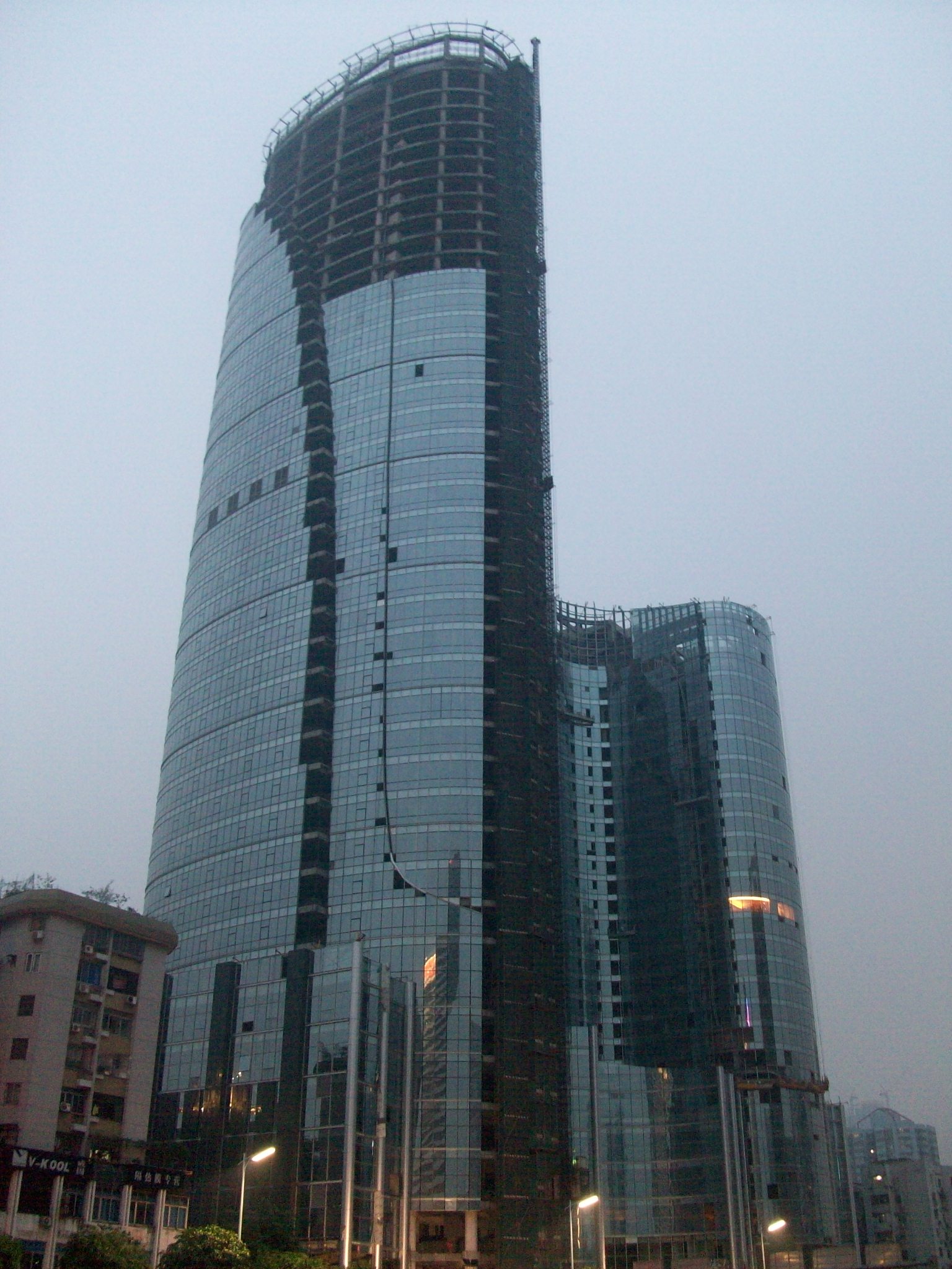I don&rsquo;t know what this building is, but we happened to walk past it and I liked the design of it.