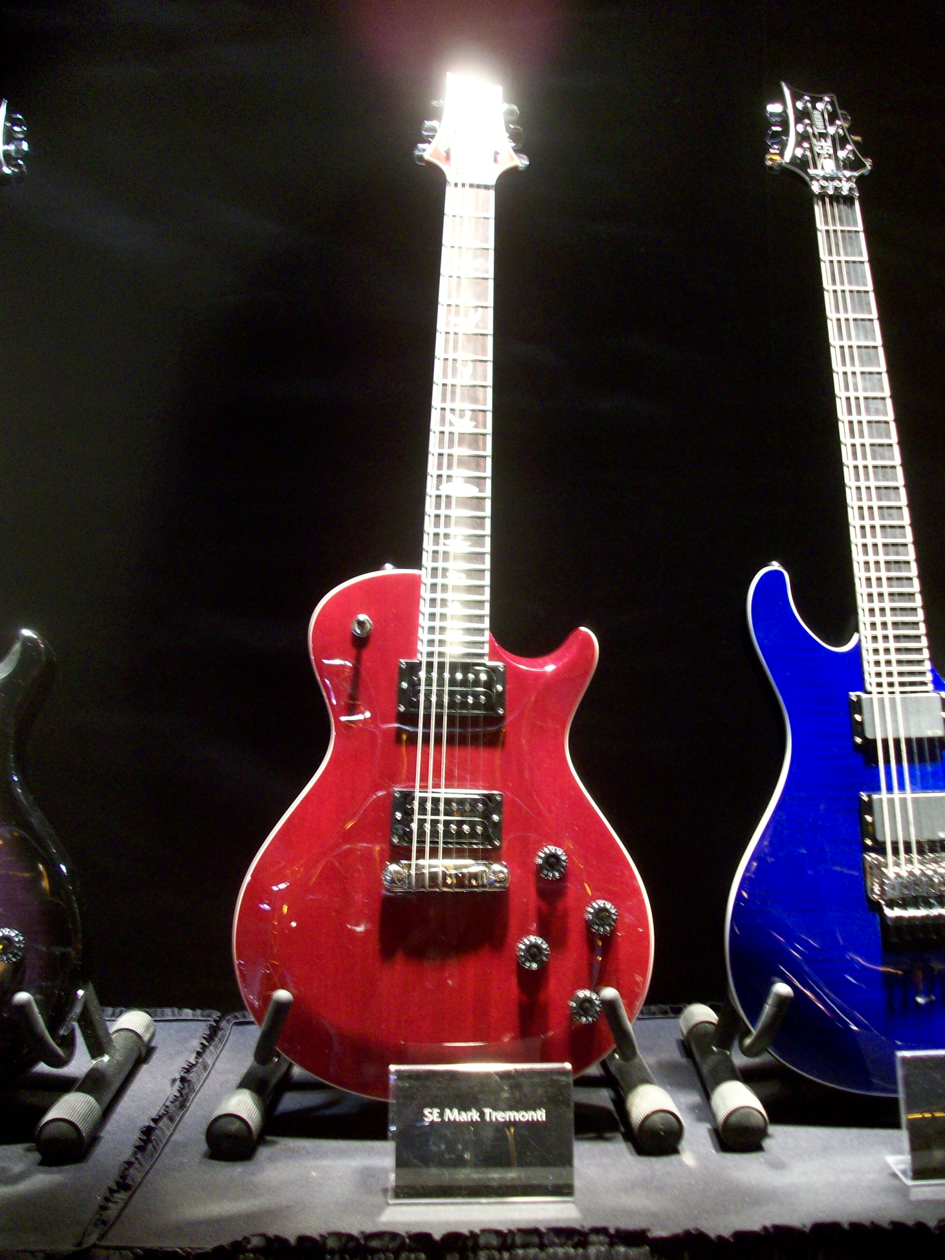 Mark Tremonti&rsquo;s (from Creed) signature PRS.  