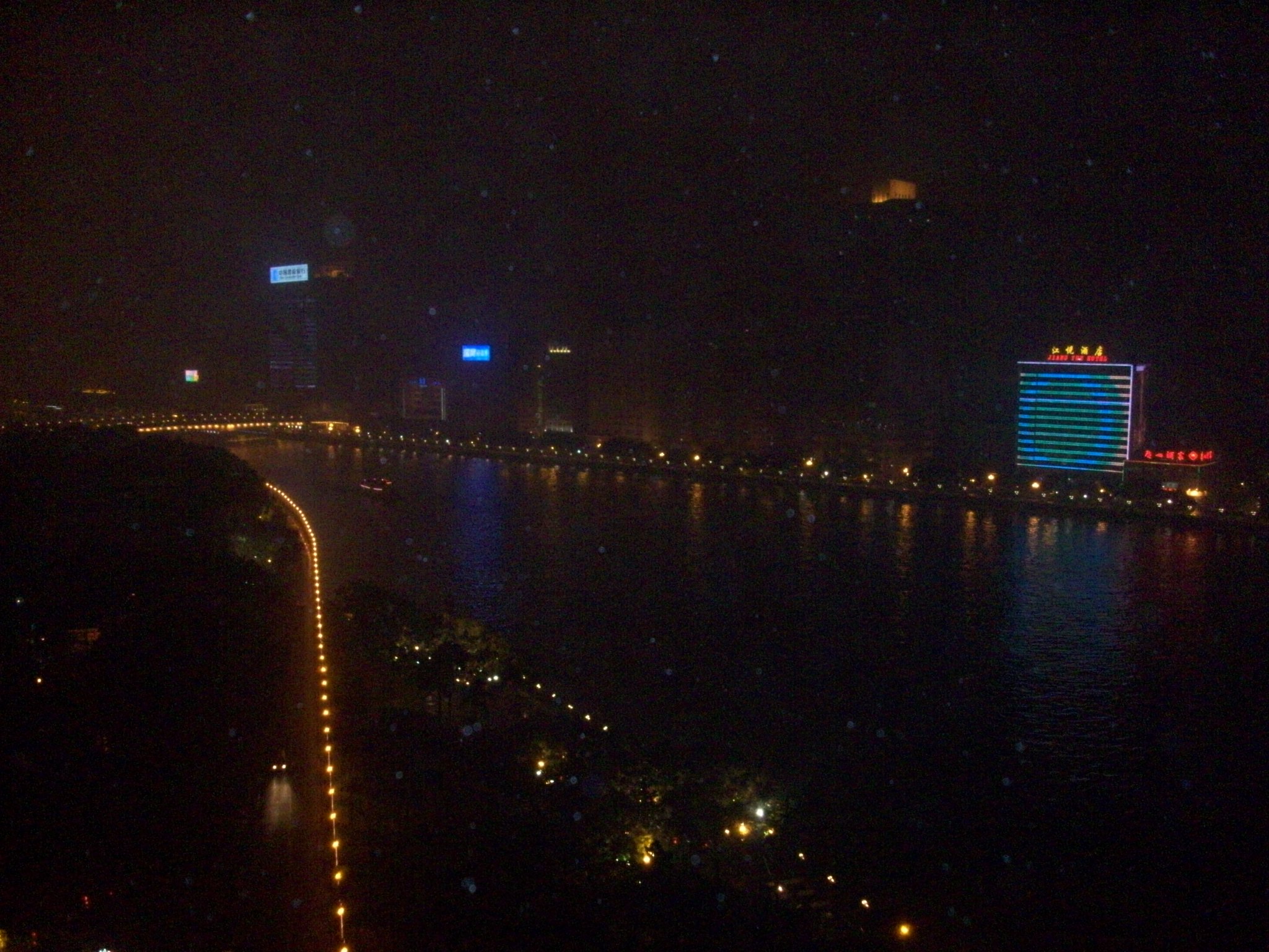 Looking out at the river from the 16th floor.  (There are cooler river pics to come)